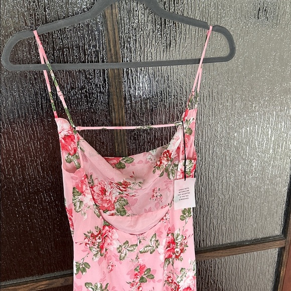 MORE TO COME Catalina Wrap Maxi Dress in Pink Floral size small. NWT - Picture 12 of 15